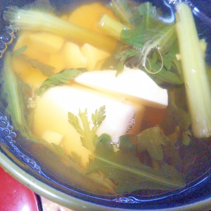 豆腐＆春菊の比内鶏スープ